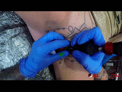 ❤️ Äärimmäisen tatuoitu hottie Sully Savage sai tatuoinnin klitorikseen Seksivideo at porn fi.mkdou33miass.ru ❤